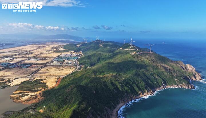 Toàn cảnh các dự án điện gió Phương Mai trong Khu kinh tế Nhơn Hội, tỉnh Gia Lai.