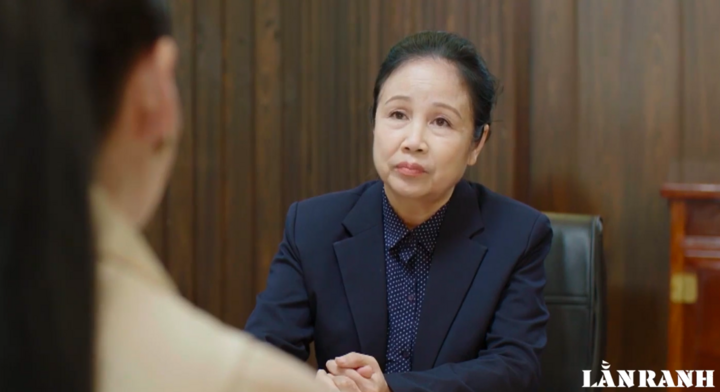 NSND Ngọc Thư trong bộ phim ''Lằn ranh''.