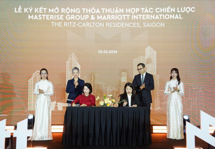 Ký kết thỏa thuận hợp tác giữa hai bên cho khu căn hộ The Ritz-Carlton Residences.
