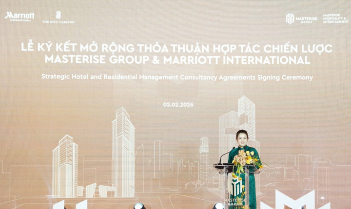 Bà Tạ Anh Phương – Giám đốc Cấp cao Khối Khách sạn & Giải trí, Masterise Group - phát biểu tại buổi lễ.