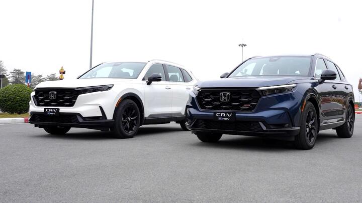 Phiên bản CR-V e:HEV L có giá dễ tiếp cận hơn nhưng vẫn đầy đủ tiện nghi.