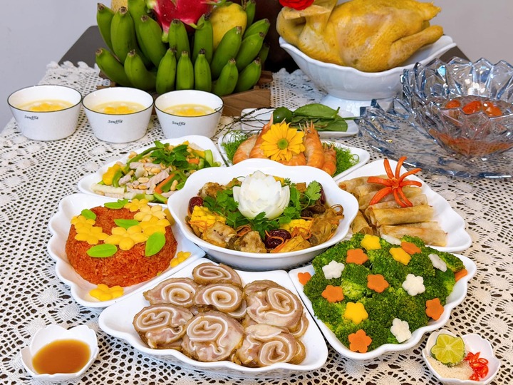 Gợi ý mâm lễ cúng ông Công ông Táo đầy đủ, đẹp mắt. (Ảnh: Kim Cương)