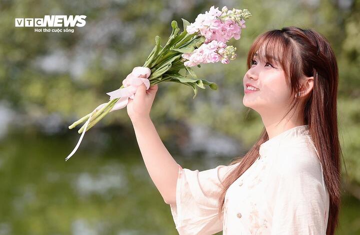 Miền Bắc có nơi nắng hơn 30°C. (Ảnh minh hoạ: Chí Anh)