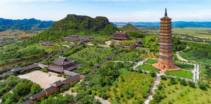 Ngay từ trước kỳ nghỉ Tết, nhiều công ty lữ hành đã giới thiệu nhiều tour du lịch tâm linh kết hợp tham quan, trải nghiệm văn hóa vùng miền. (Ảnh: Traveloka)