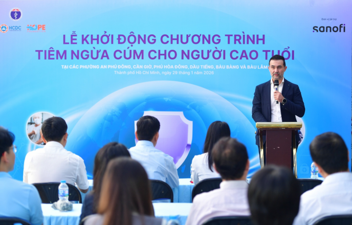 Ông Burak Pekmezci - Tổng Giám đốc Sanofi Việt Nam - phát biểu tại sự kiện.
