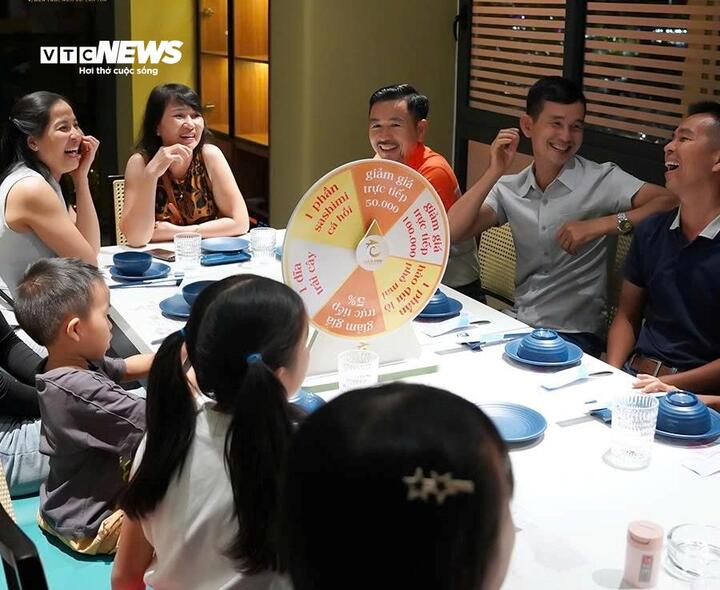 Nhiều gia đình, doanh nghiệp ở TP.HCM đang vào mùa tổ chức tất niên. (Ảnh: Đại Việt)