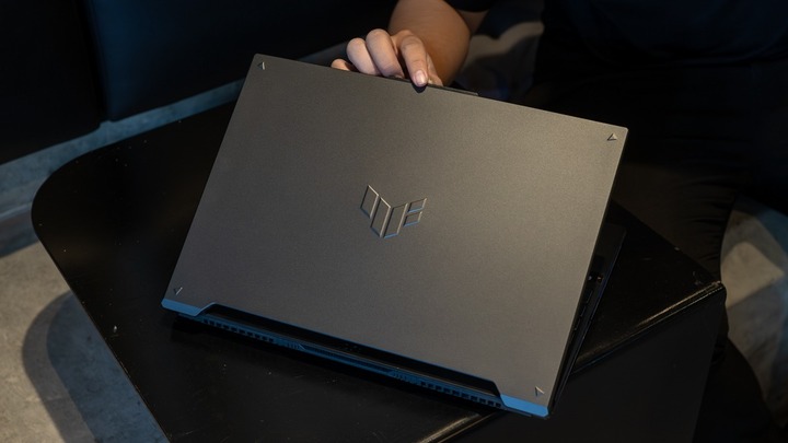 Laptop chơi game tầm giá 25 triệu đồng đầu năm 2026 - 3