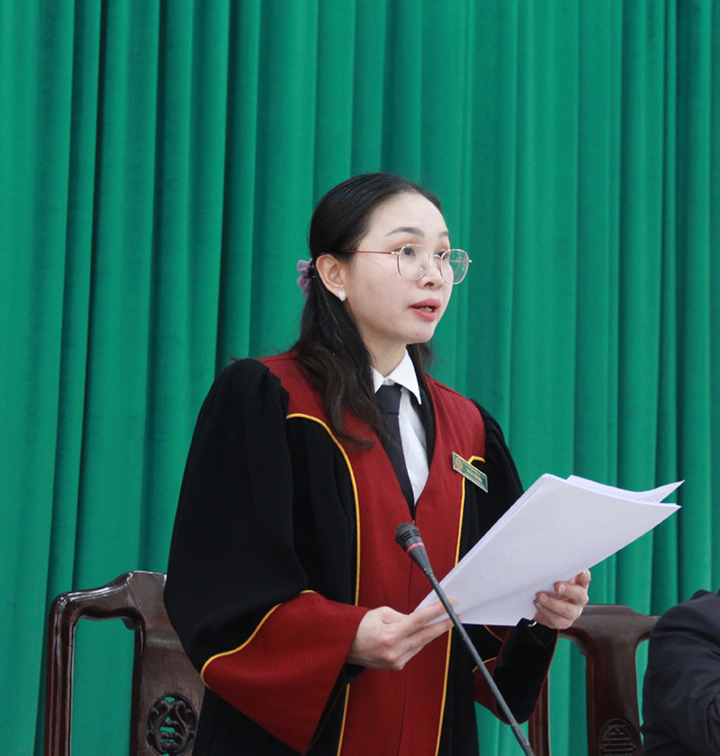 Thẩm phán Trần Thị Hà, Chánh Tòa Hình sự, Tòa án nhân dân tỉnh Bắc Ninh làm Chủ tọa phiên tòa.