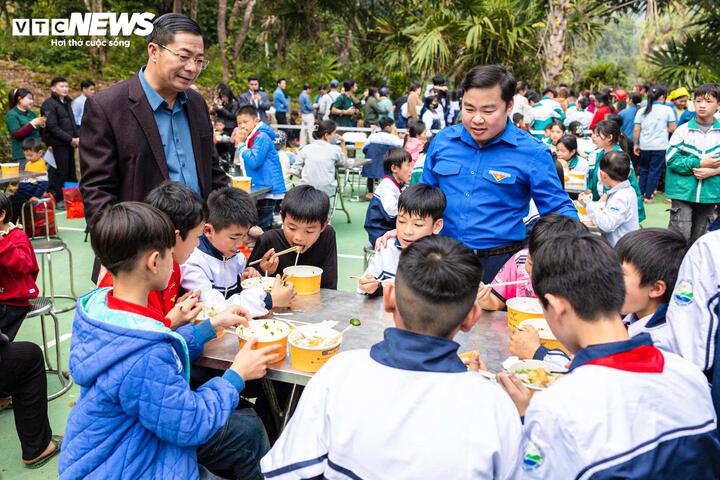 Năm 2026 là năm thứ 12 liên tiếp chuỗi hoạt động thiện nguyện “Xuân gắn kết, Tết yêu thương” được triển khai.