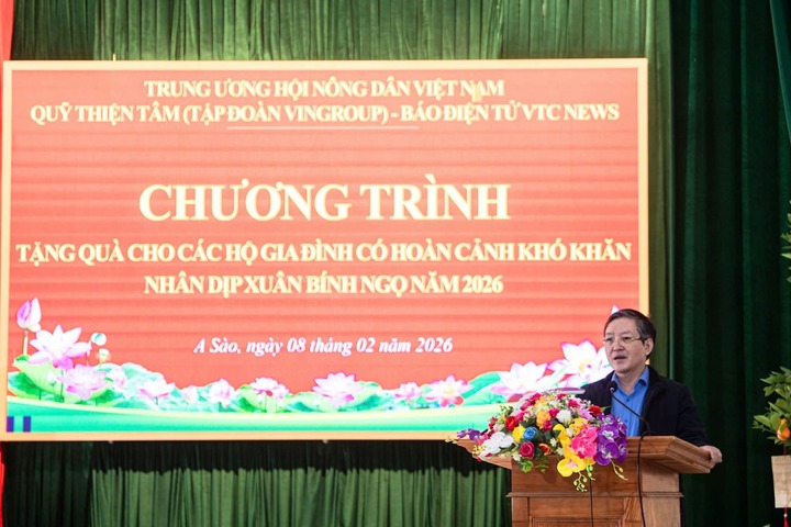 Ông Lương Quốc Đoàn, Ủy viên Trung ương Đảng, Chủ tịch Hội Nông dân Việt Nam phát biểu tại chương trình.