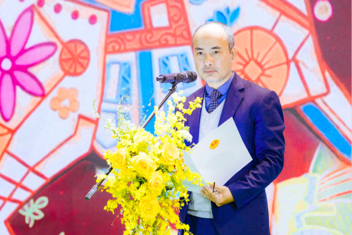 Ông Nguyễn Trung Kiên – Chủ nhiệm Ủy ban Nhà nước về người Việt Nam ở nước ngoài - phát biểu tại Lễ khai mạc Đường hoa Home Hanoi Xuan 2026.