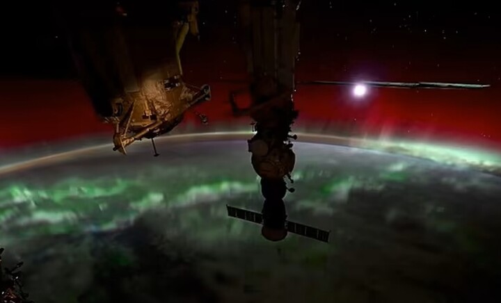 Ngắm cực quang đáng kinh ngạc từ không gian vũ trụ - 1