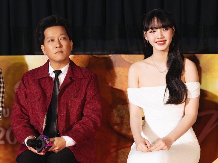 Đoàn Minh Anh đảm nhận vai nữ chính An trong phim Tết "Nhà ba tôi một phòng" của đạo diễn Trường Giang. Cô đóng cặp cùng diễn viên Anh Tú Atus.