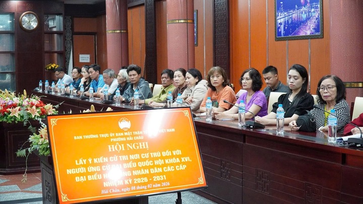 100% cử tri thống nhất giới thiệu Đại tá Nguyễn Đại Đồng ứng cử đại biểu Quốc hội khóa XVI. (Ảnh: C.A)