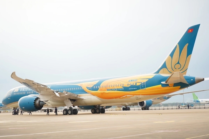 Vietnam Airlines chính thức mở đường bay thẳng Hà Nội - Amsterdam từ tháng 6/2026, đánh dấu lần đầu tiên Việt Nam có đường bay trực tiếp tới Hà Lan.