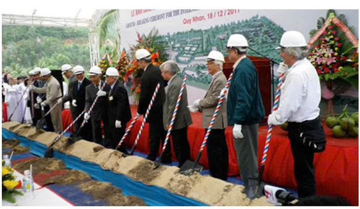 Lễ khởi công Trung tâm Quốc tế Khoa học và Giáo dục liên ngành (ICISE), tháng 12/2011. (Ảnh: Nhân vật cung cấp)