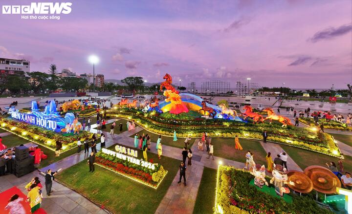 Những năm qua, cụm linh vật chào năm mới tại tỉnh Bình Định cũ (nay là Gia Lai) luôn được người dân và du khách mong đợi vì luôn được đánh giá cao về hình dáng, thần thái.