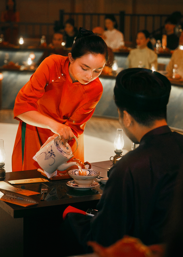 Ẩm thực Việt tại VietCharm được nâng tầm với cách tiếp cận fusion cao cấp.