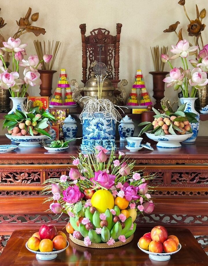 Mẹ đảm Hà Nội gây sốt mạng khi 'nhật ký' những mâm lễ cúng 365 ngày qua - 10