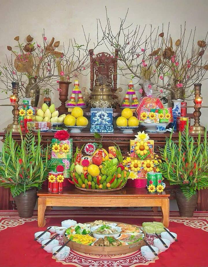 Mâm lễ ngày mồng 1 Tết, khởi đầu cho một năm mới thật bình an, may mắn và vạn sự như ý.