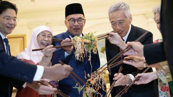 Hình ảnh quen thuộc vào dịp đầu năm tại Singapore và Malaysia. (Ảnh: Getty)