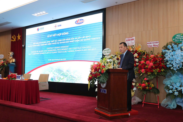 Chủ tịch HĐTV EVN phát biểu.