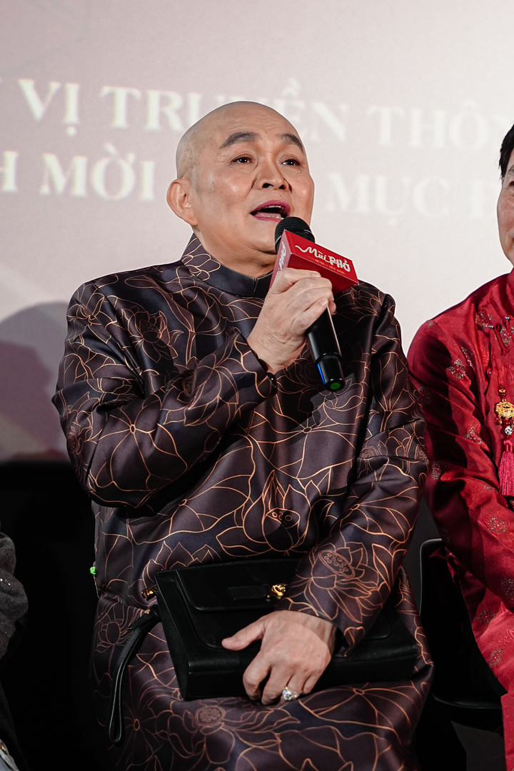 Nghệ sĩ Xuân Hinh.