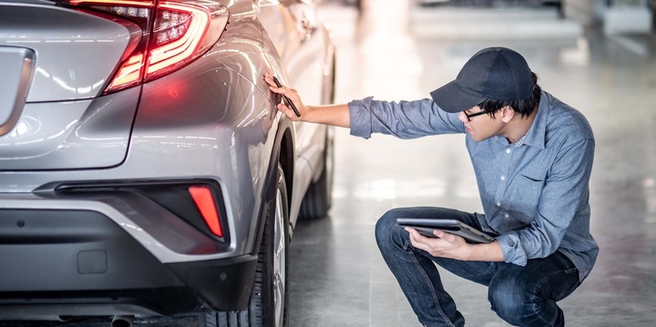 Lái xe nên kiểm tra xe ô tô kỹ càng trước các hành trình dài. (Ảnh: carcility)