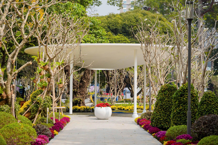 Không gian hội hoa Xuân bên trong công viên vừa hoàn thiện.