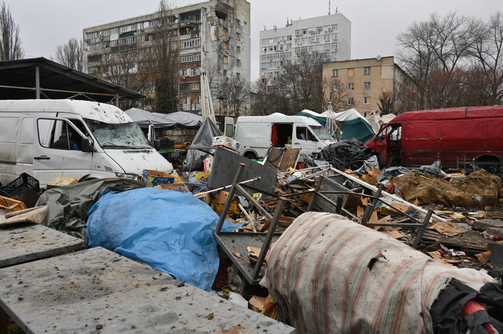 Hậu quả cuộc tập kích của Nga tại Odesa, Ukraine, ngày 12/2/2026. (Ảnh: AP/Michael Shtekel)