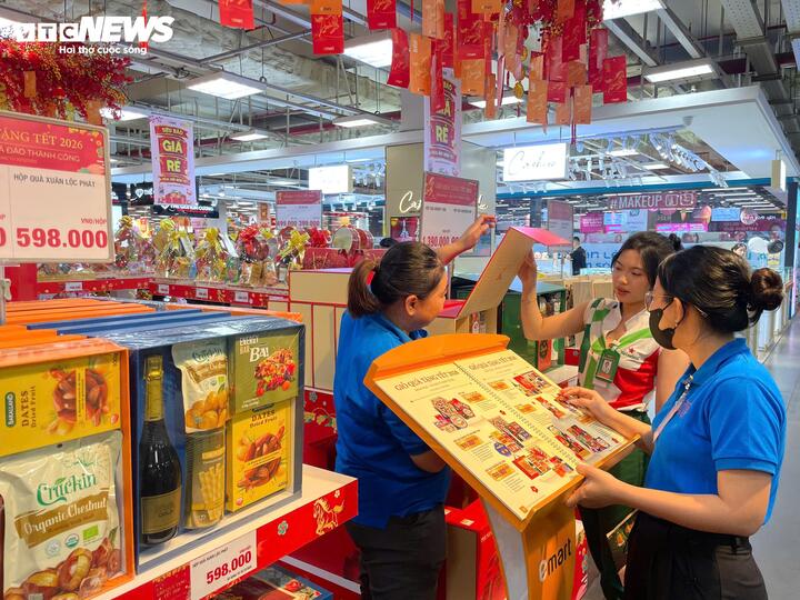 Emart nghỉ Tết 2 ngày là mùng 1 và mùng 2, bán lại bình thường từ mùng 3 Tết.