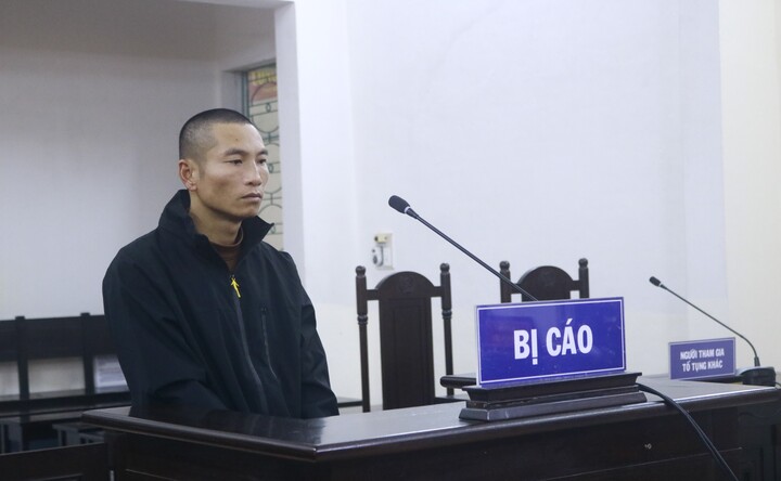 Bị cáo Phạm Ngọc Hà bị xét xử về tội “Tàng trữ hàng cấm”. (Ảnh: Cổng thông tin phường Móng Cái)