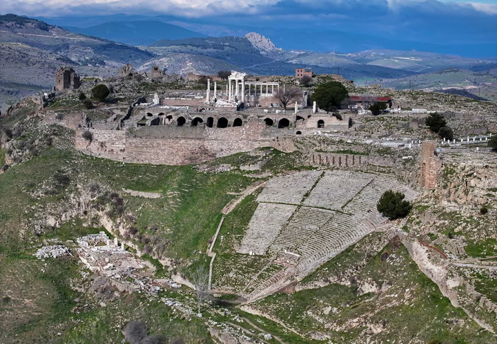 Di tích thành cổ Pergamon thuộc huyện Bergama, tỉnh İzmir, Thổ Nhĩ Kỳ. (Ảnh: Getty Images)