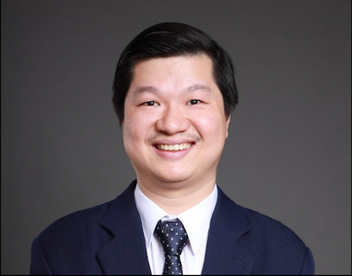 PGS.TS Lê Hoàng Sơn.