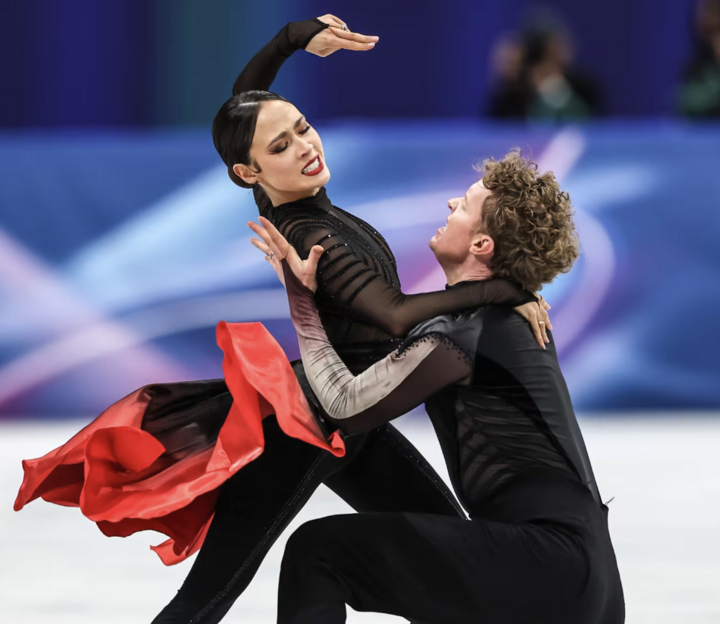 Cặp đôi Madison Chock và Evan Bates của đội tuyển Mỹ. (Nguồn: NBC)