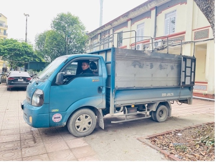 Đối tượng Đặng Ngọc Khánh cùng chiếc xe gây tai nạn.