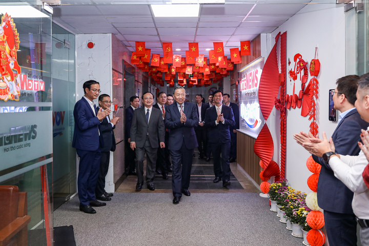 Tổng Bí thư Tô Lâm thăm chúc Tết 2 cơ quan báo chí chủ lực VOV và VTV - 13