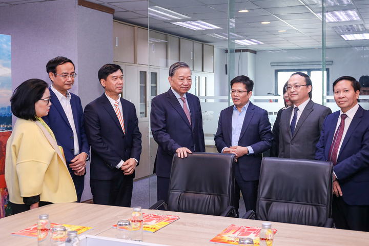 Tổng Bí thư Tô Lâm thăm chúc Tết 2 cơ quan báo chí chủ lực VOV và VTV - 16