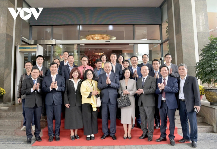 Tổng Bí thư Tô Lâm: VOV đang canh trời giữ sóng, giữ nhịp thông tin cho đất nước - 3