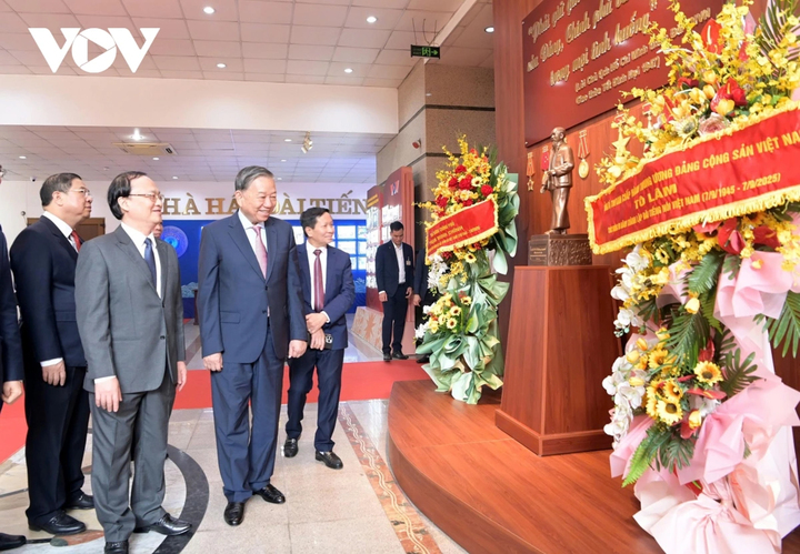 Tổng Bí thư Tô Lâm thăm chúc Tết 2 cơ quan báo chí chủ lực VOV và VTV - 2