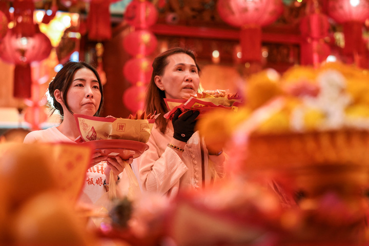 Trực tiếp: Việt Nam đón giao thừa, chào năm mới Bính Ngọ 2026 - 19