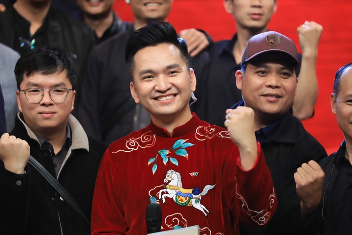 Nam MC VTV sẽ biểu diễn như nghệ sỹ, dẫn điểm cầu Hà Nội đêm Giao thừa là ai? - 3