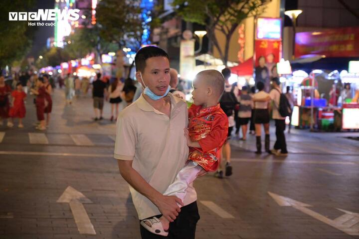 Trực tiếp: Việt Nam đón giao thừa, chào năm mới Bính Ngọ 2026 - 6