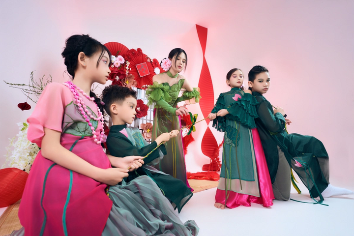 Theo Đình Quyền, quá trình thực hiện không chỉ giúp các em hiểu hơn về nét đẹp văn hóa dân gian mà còn mở rộng khả năng tạo dáng, biểu cảm trước ống kính.