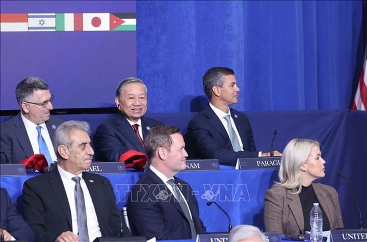 Tổng Bí thư Tô Lâm và các đại biểu dự Phiên khai mạc Hội đồng Hoà bình về Gaza. (Ảnh: Thống Nhất/TTXVN)