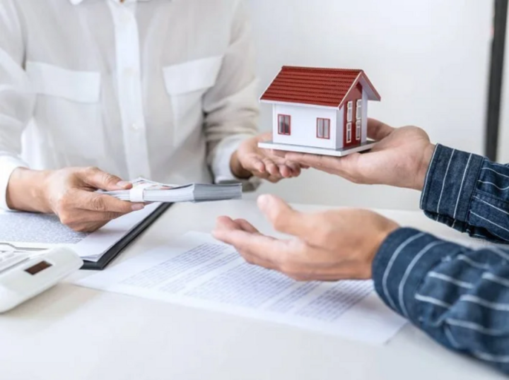 Có nên mua nhà đất sau Tết Nguyên đán? (Ảnh minh hoạ)