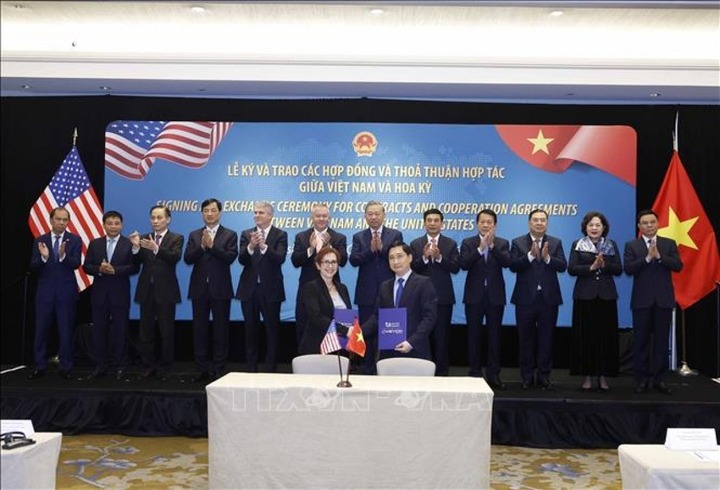 Tổng Bí thư Tô Lâm chứng kiến lễ ký và trao các hợp đồng, thỏa thuận hợp tác của Việt Nam và Mỹ - 2