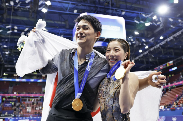 Cặp đôi thành công chinh phục tấm HCV. (Nguồn: Kyodo)