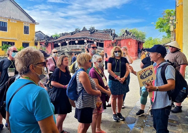 Việt Nam đón 14 triệu lượt khách dịp Tết Nguyên đán, du lịch cả nước khởi sắc mạnh mẽ. (Ảnh minh hoạ).