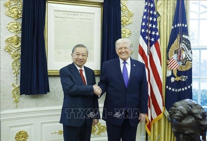 Tổng Bí thư Tô Lâm gặp Tổng thống Hoa Kỳ Donald Trump. Ảnh: Thống Nhất – TTXVN